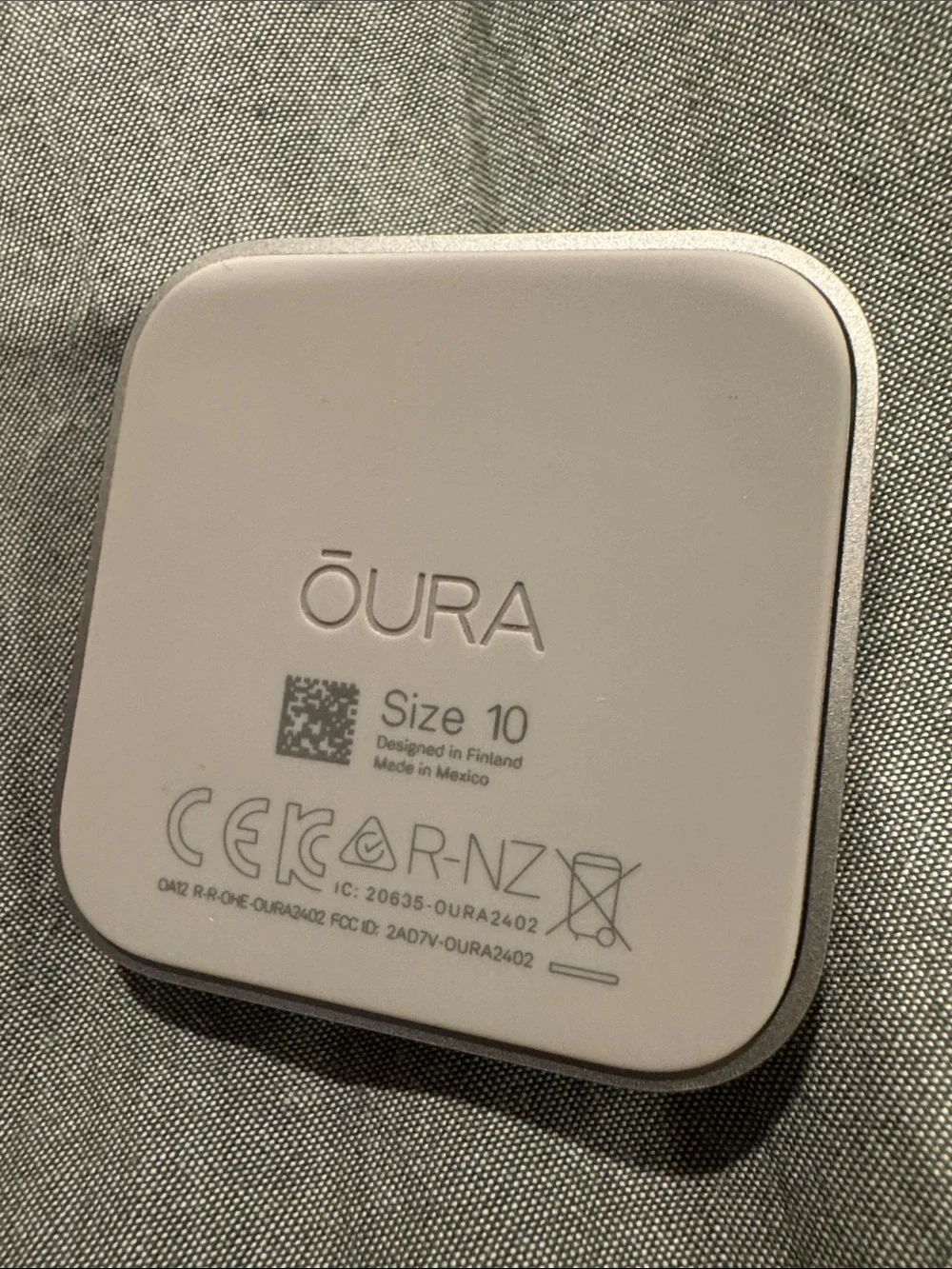 Oura Ring 4 size 10 charging dock